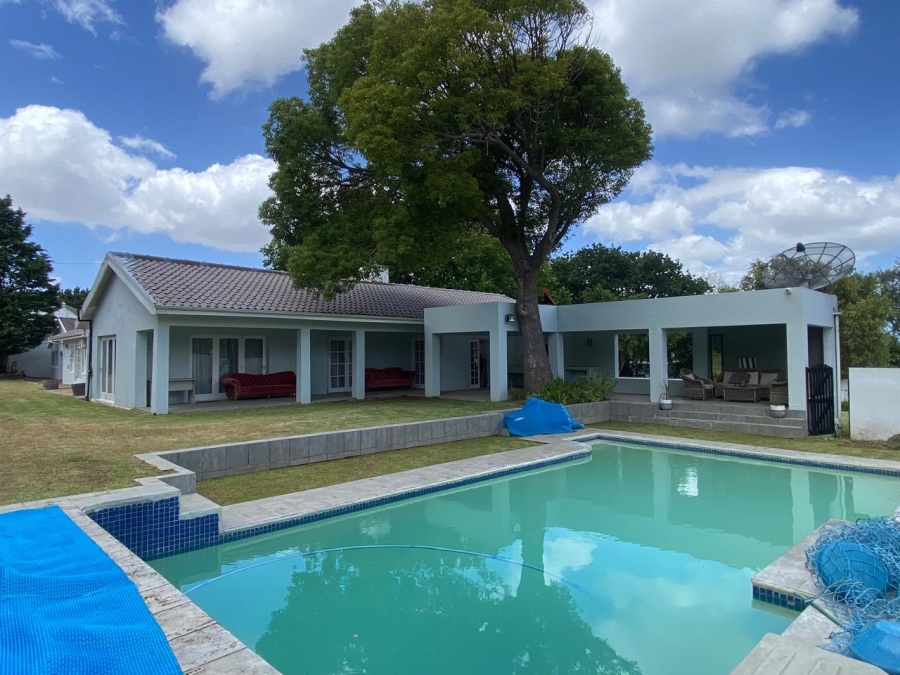 5 Bedroom Property for Sale in Constantia Western Cape